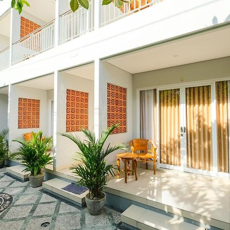 Dharma Guest House Seminyak Redpartner Exteriör bild